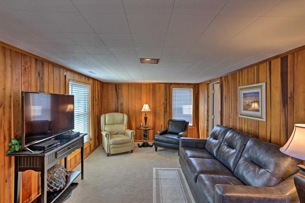 Home With Lake-View Deck By Camp Perry And Magee Marsh Port Clinton Εξωτερικό φωτογραφία